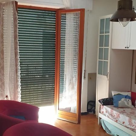 莫内利亚Piccolo Attico Sul Mare公寓 外观 照片