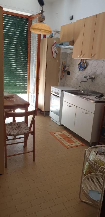 莫内利亚Piccolo Attico Sul Mare公寓 外观 照片